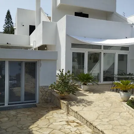 Bed & Breakfast Locazione Turistica Nonna Pina *